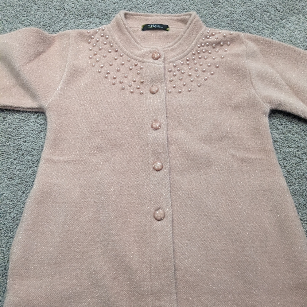 Sweaters - Picture 5 of 16